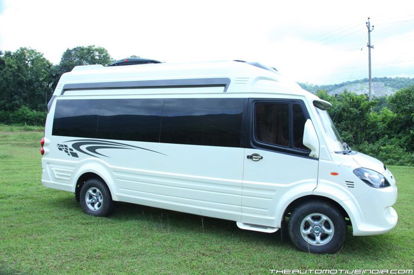 Hire Tempo Traveller 13 Seater in Jammu Kashmir 